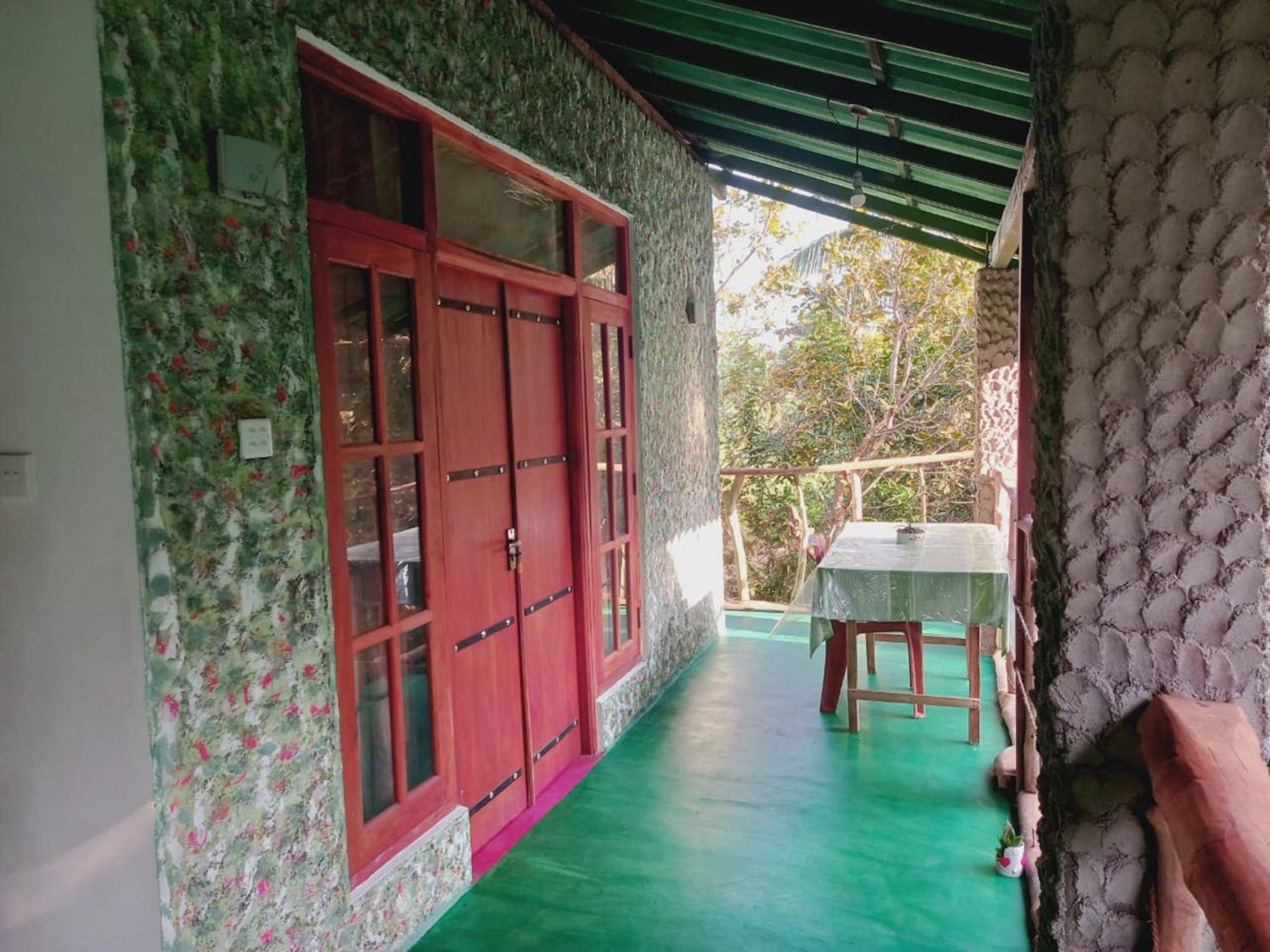 N S K Green Villa 锡吉里亚 外观 照片